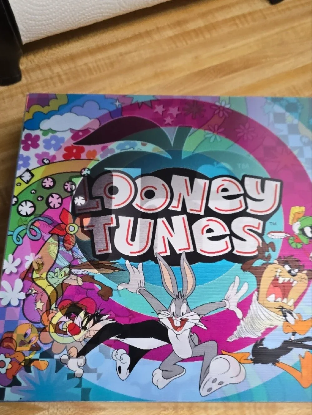 Looney Tunes Gift Box - Rainbow Holographic